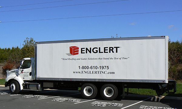220-box-truck-graphics-picture